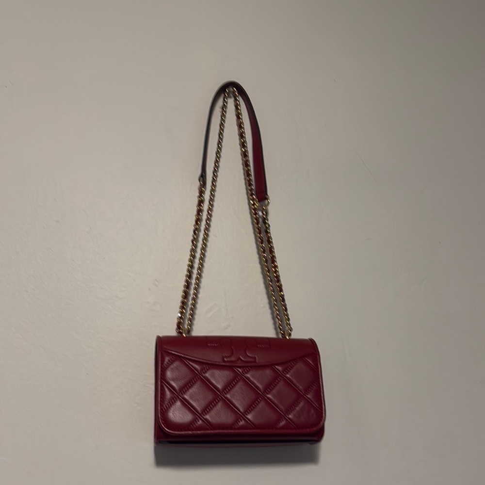 Elegant Red Quilted Shoulder Bag